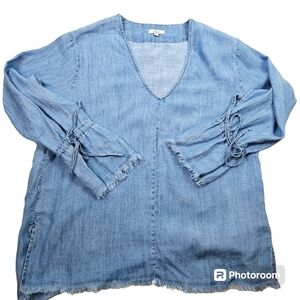 Rails REVOLVE Zimi Vintage Wash Chambray Denim Shirt Blouse in M